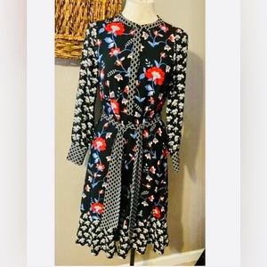 TALBOTS WOMAN NWT Blue, White, and Black Floral Dress. Size 14